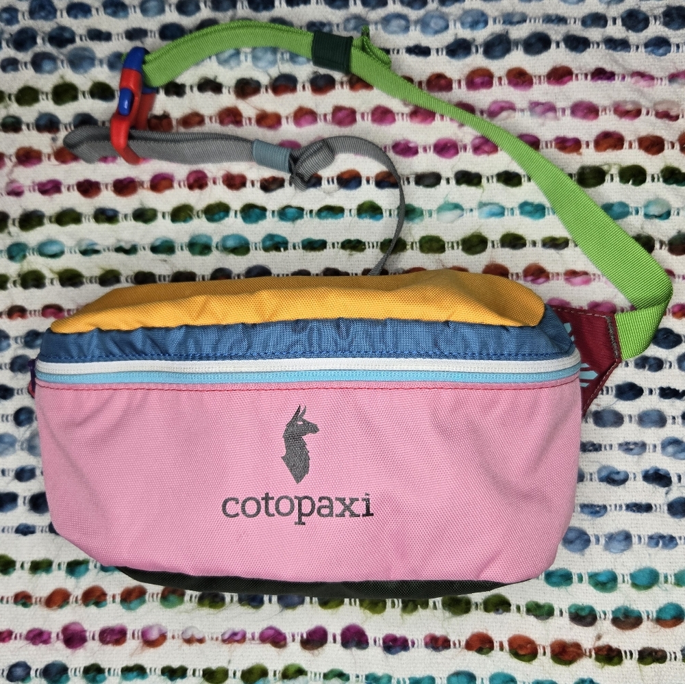 Cotopaxi fanny pack